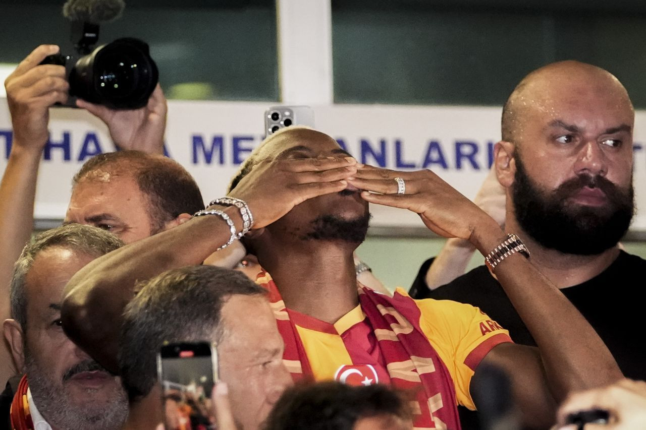 Rekorların adamı Osimhen geldiği akşam tarihin en yüksek internet veri akışı yaşandı - Sayfa 1