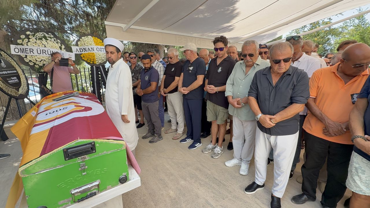 Efsane spiker Ümit Aktan'a veda... Mehmet Ağar ve Fatih Terim cenaze töreninde - Sayfa 2