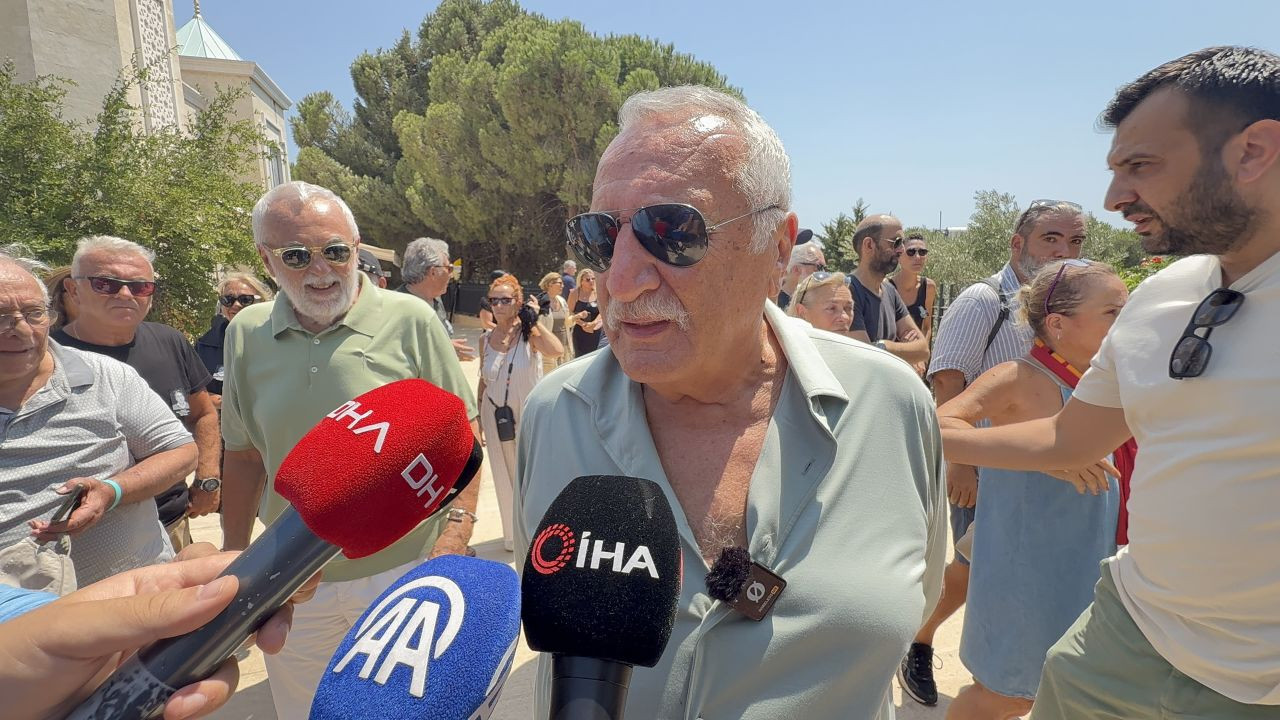 Efsane spiker Ümit Aktan'a veda... Mehmet Ağar ve Fatih Terim cenaze töreninde - Sayfa 3