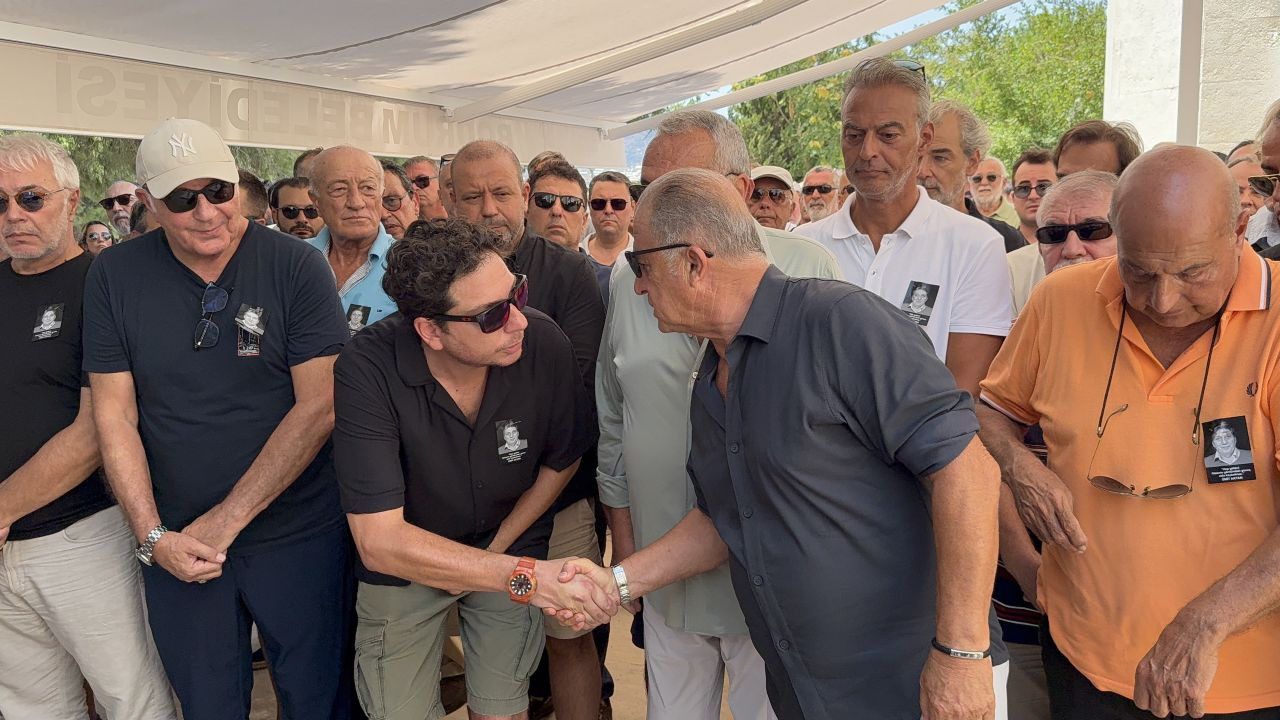 Efsane spiker Ümit Aktan'a veda... Mehmet Ağar ve Fatih Terim cenaze töreninde - Sayfa 7