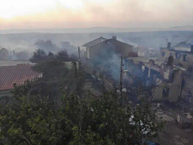 Çanakkale'de kabus sürüyor... Fırtına gibi esen rüzgar alevleri taşıdı, 5 köy boşaltıldı! - Sayfa 7