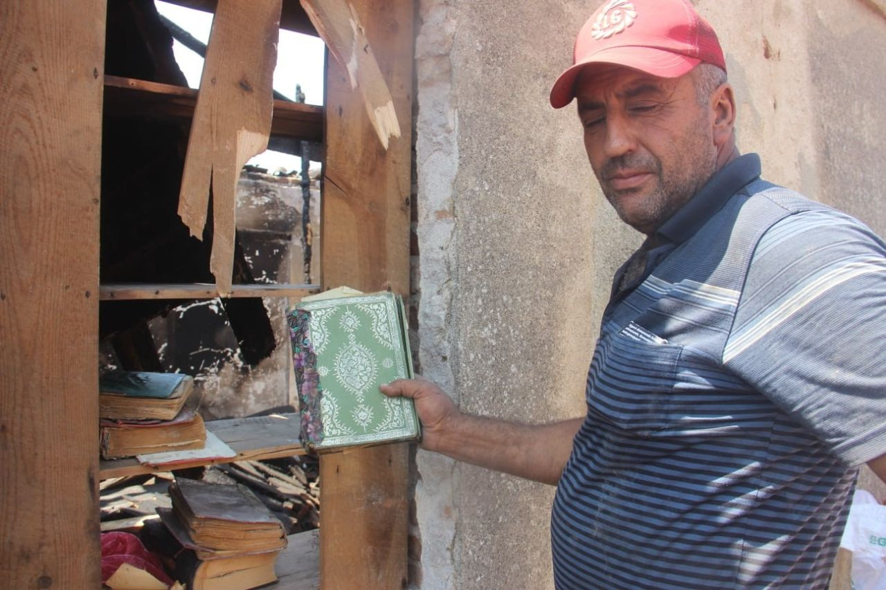Çanakkale orman yangınlarında evi yandı, çatısı çöktü, Kur'an-ı Kerim'ler sapasağlam kaldı - Sayfa 3