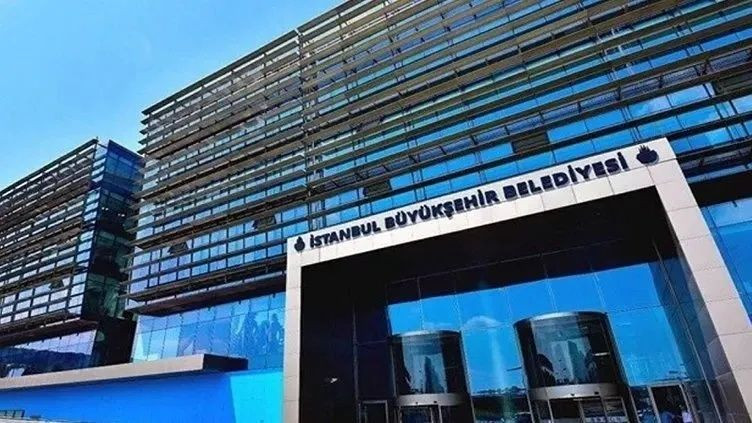 Ruhsatsız silahlar, seri atış aparatları, çelik yelek… İBB'deki yolsuzluk çetesinden kiralık katil planı deşifre oldu! Talimatı veren sır avukat aranıyor! - Sayfa 8