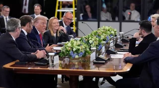 Beyaz Saray görüşmesi sonrası Trump'tan Putin-Zelenski sürprizi! "Görüşme olabilir" diyerek duyurdu! Tarihi zirve İstanbul'da mı olacak? - Sayfa 4