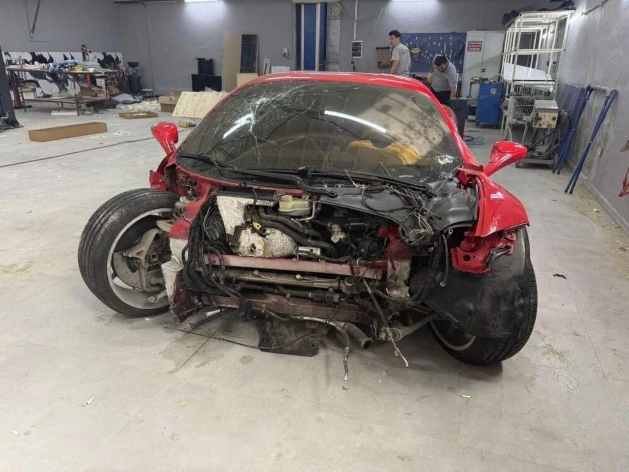 Kazalı Ferrari’ye sürpriz talip! Ünlü futbolcu satın aldı, fiyat şaşırttı - Sayfa 3