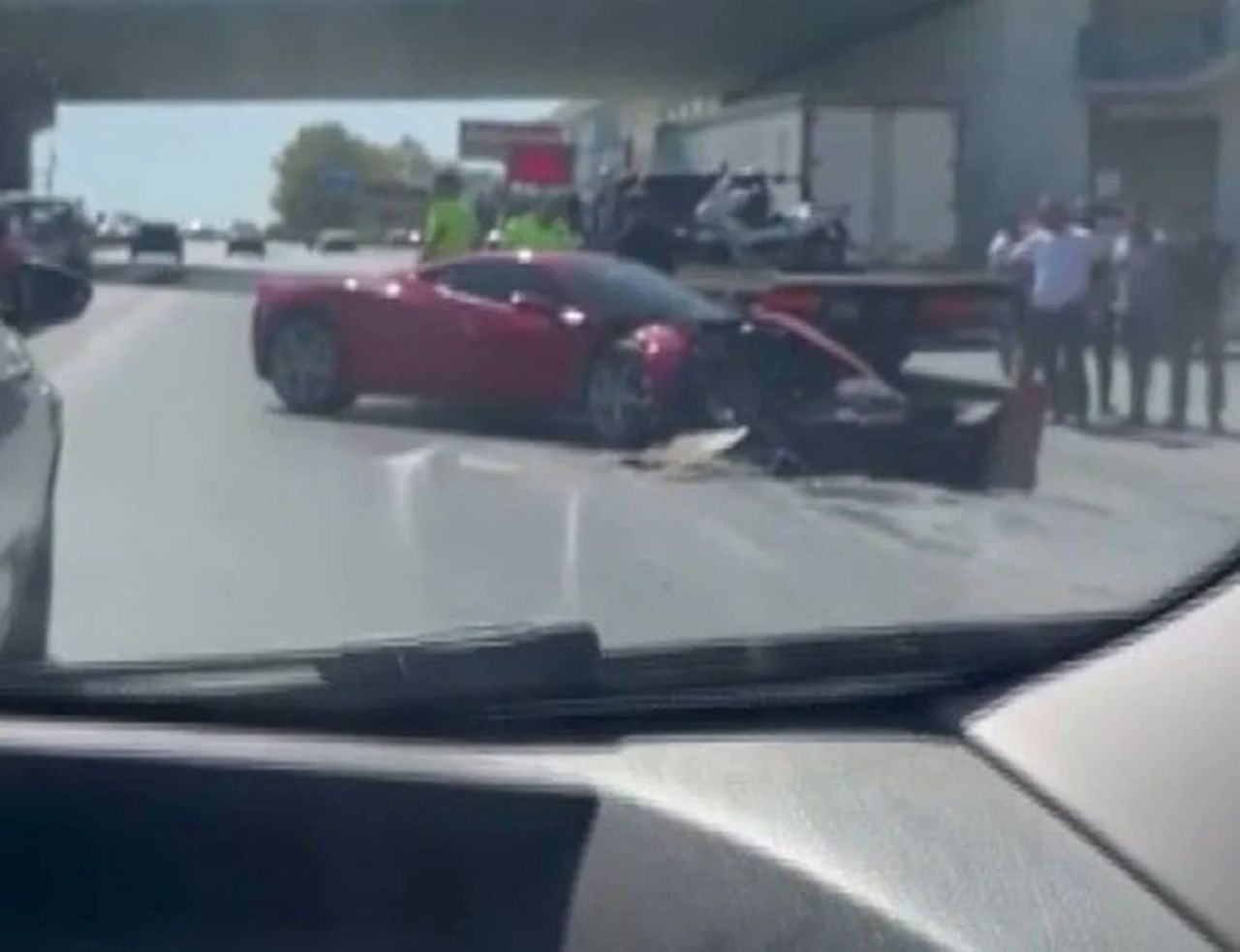 Kazalı Ferrari’ye sürpriz talip! Ünlü futbolcu satın aldı, fiyat şaşırttı - Sayfa 5