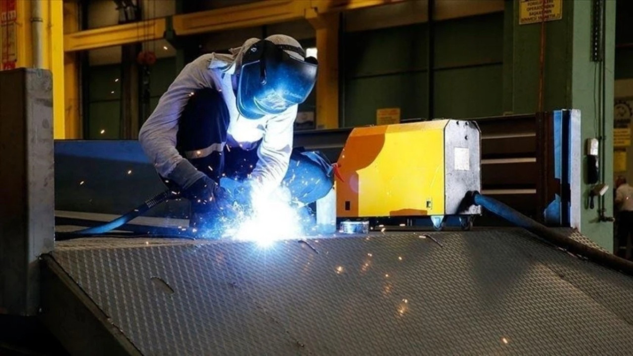 Sanayi üretiminde düşüş sinyali! Kapasite kullanım oranı geriledi