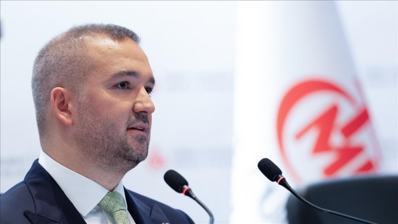 TCMB Başkanı Karahan: Enflasyon beklentileri düşüyor, TL'ye talep artıyor