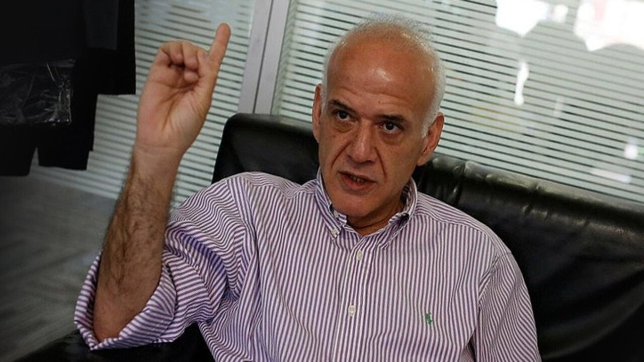 Ahmet Çakar Şampiyonu İlan Etti ve Kriteri Koydu: "Galatasaray 10 Puandan Az Fark Atarsa Başarısızdır"