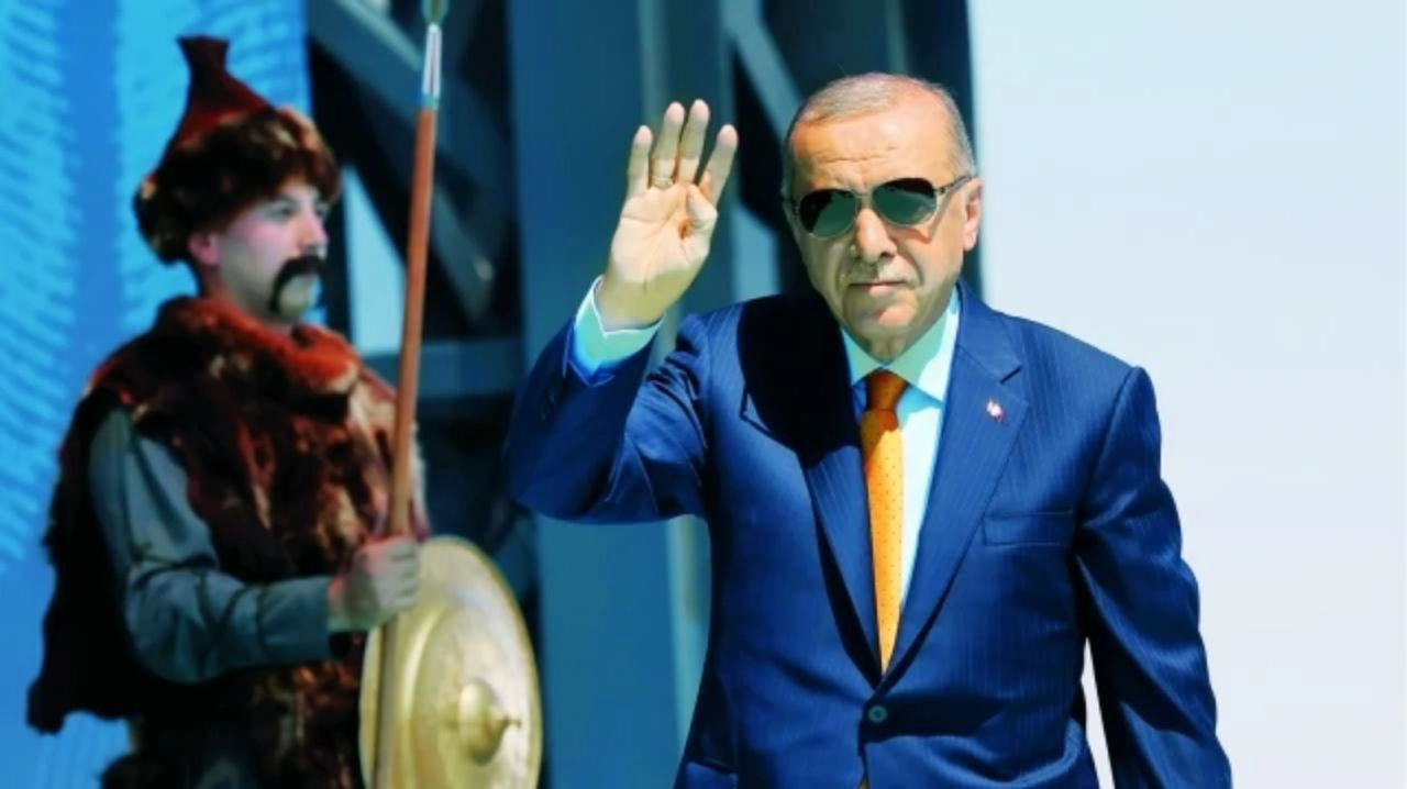 İsrail'in kuklası YPG'yi operasyon korkusu sardı! Parklardan hastanelere… Fırat’ın doğusunu tünellerle doldurdular - Sayfa 7