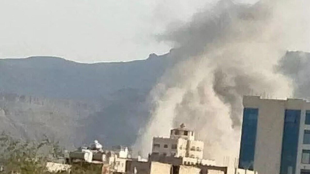 İsrail savaş uçakları Yemen’i vurdu! Peş peşe kanlı saldırılar!