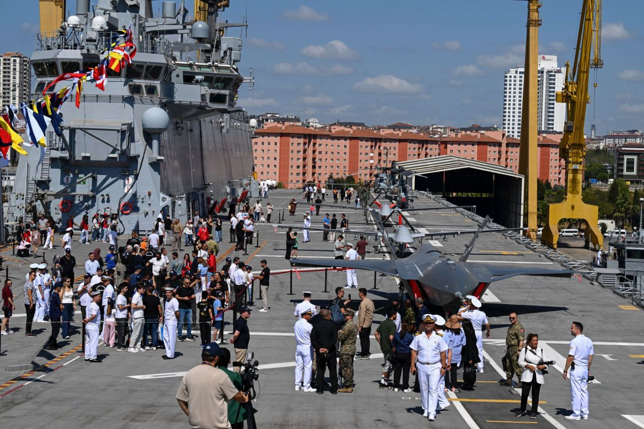 TEKNOFEST Mavi Vatan'ın, ikinci gününde vatandaşlardan yoğun ilgi - Sayfa 6