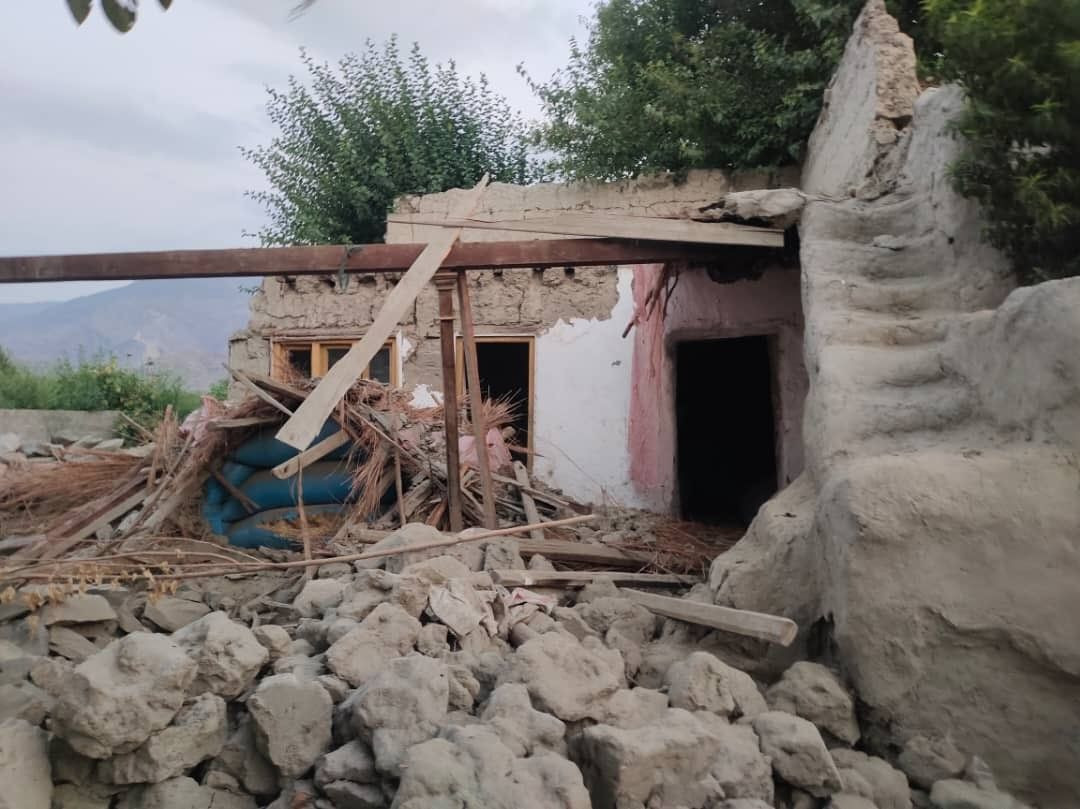 Afganistan’ı yerle bir eden depremde bilanço ağırlaşıyor! 622 ölü, bin 555 yaralı... Enkaz altında insanlar var! - Sayfa 2