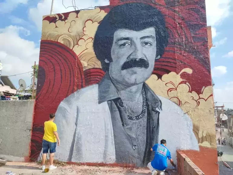 Ferdi Tayfur ve Müslüm Gürses'e vefa! Büyüdükleri mahalleye portreleri çizildi - Sayfa 2