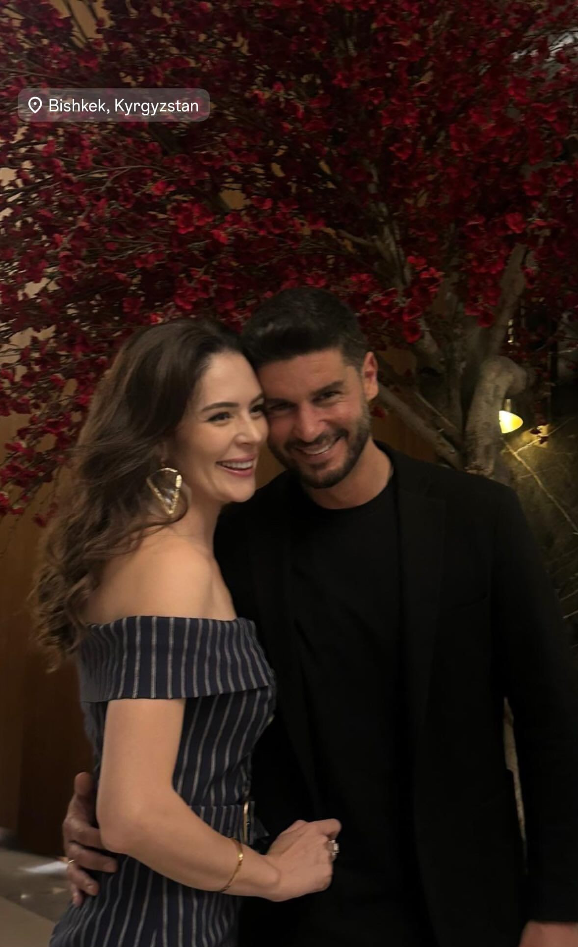 Berk Oktay ve Yıldız Çağrı Atiksoy'dan boşanma iddialarına romantik yanıt! Kırgızistan'da aşk pozu - Sayfa 7