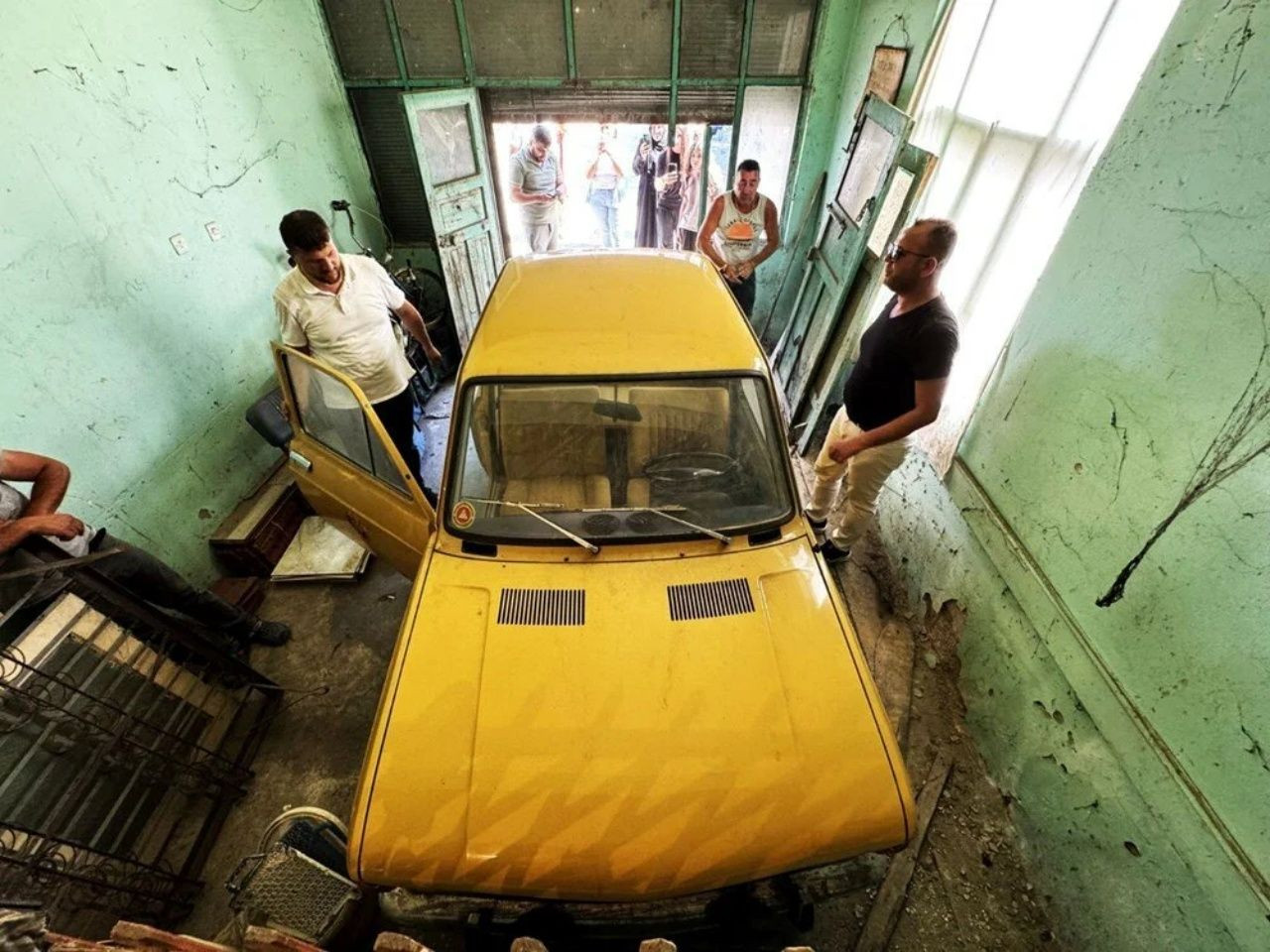 44 yıldır garajda saklıyordu! Fiat lisanslı Zastava dudak uçuklatan fiyata satıldı - Sayfa 2