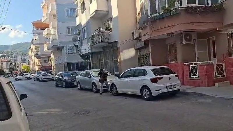Türkiye’yi hedef alan kanlı plan! İzmir'deki karakol saldırısında 'sahte bayrak' izi: MİT, CIA-MOSSAD bağlantısına dikkat çekti! - Sayfa 1