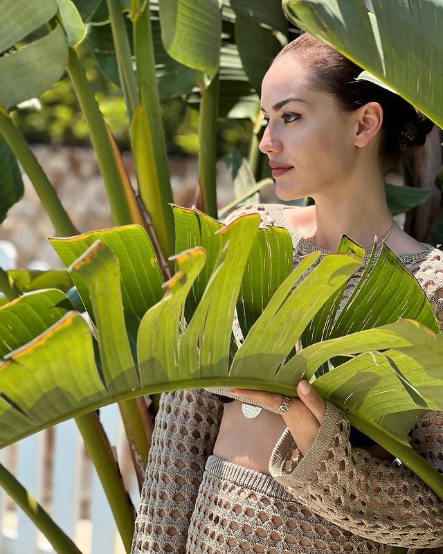 Burak Özçivit lüks araçlarını ve evlerini zararına satıyor! Akıllara iki soru geldi: Boşanacak mı, ülkeyi terk mi edecek? - Sayfa 8