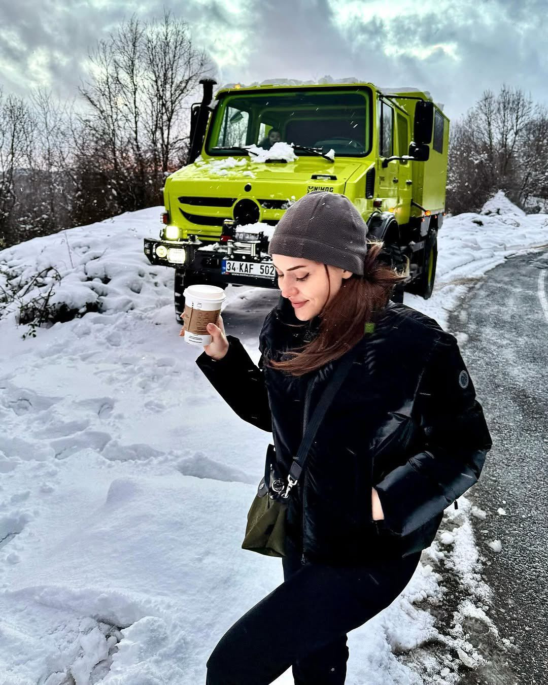 Burak Özçivit lüks araçlarını ve evlerini zararına satıyor! Akıllara iki soru geldi: Boşanacak mı, ülkeyi terk mi edecek? - Sayfa 18