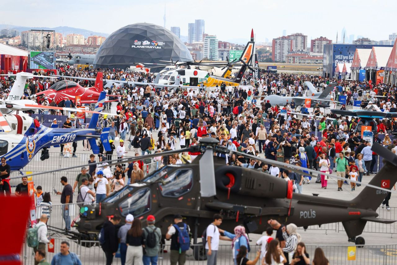 TEKNOFEST, Türkiye’nin yerli üretim gücünü gözler önüne sermeye devam ediyor! İstanbullular, alana akın etti! - Sayfa 3