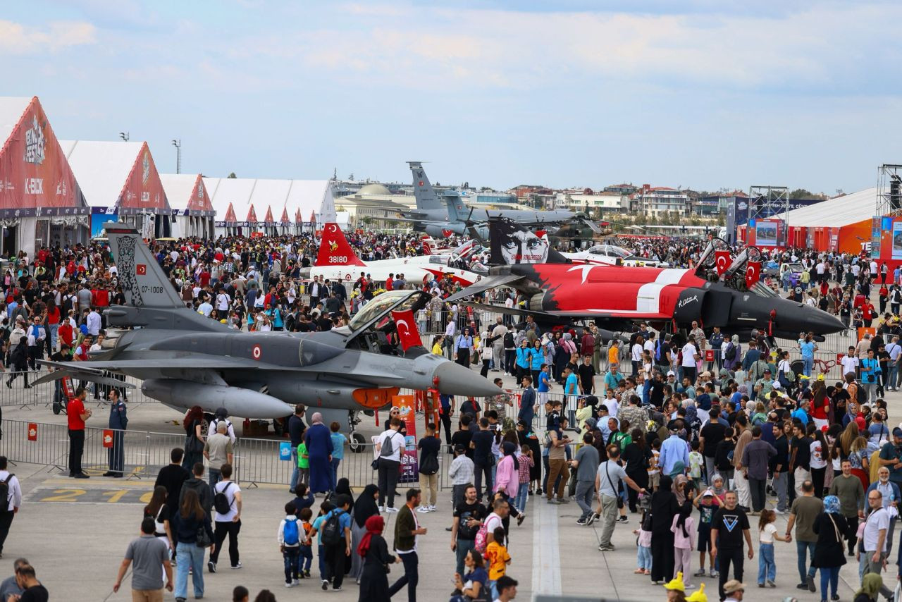 TEKNOFEST, Türkiye’nin yerli üretim gücünü gözler önüne sermeye devam ediyor! İstanbullular, alana akın etti! - Sayfa 15