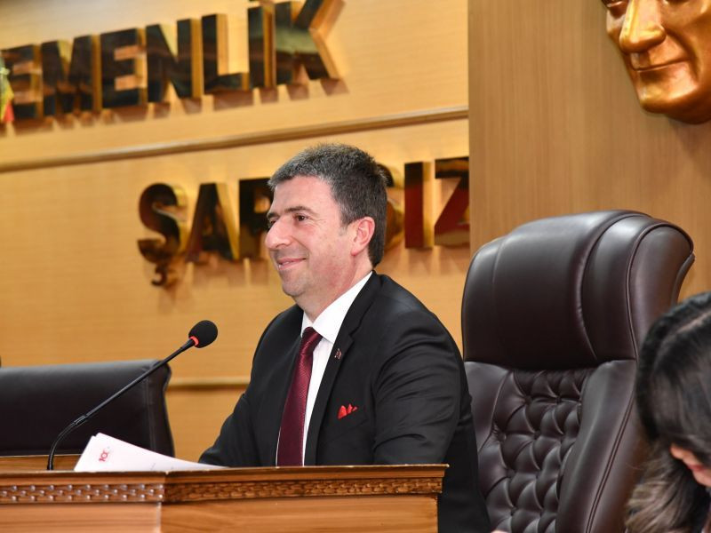 Başkana ulaşmak için parola lazım! CHP'li başkanlar birer birer halktan kopuyor: Son örnek Çatalca! Erhan Güzel, makam kapısına şifre koydurdu! - Sayfa 4