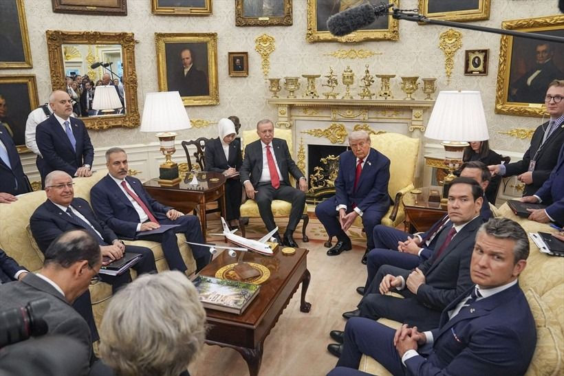 Trump Erdoğan zirvesinde sembolik şifreler neler? Dikkat çeken kravat ve rozet detayı! - Sayfa 3