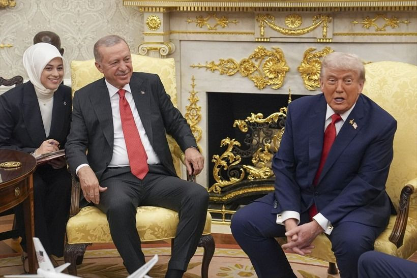 Trump Erdoğan zirvesinde sembolik şifreler neler? Dikkat çeken kravat ve rozet detayı! - Sayfa 1