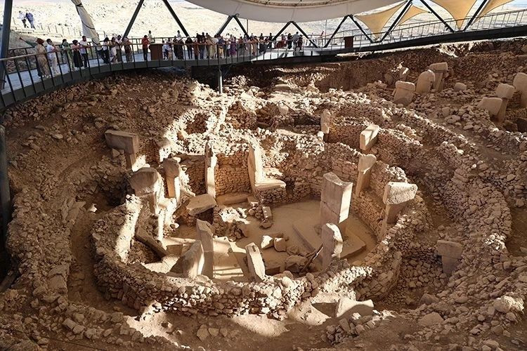 Göbeklitepe’deki gizemli keşfin sırrı ortaya çıktı! Sırtüstü insan heykeli ritüel için mi yerleştirildi? - Sayfa 3