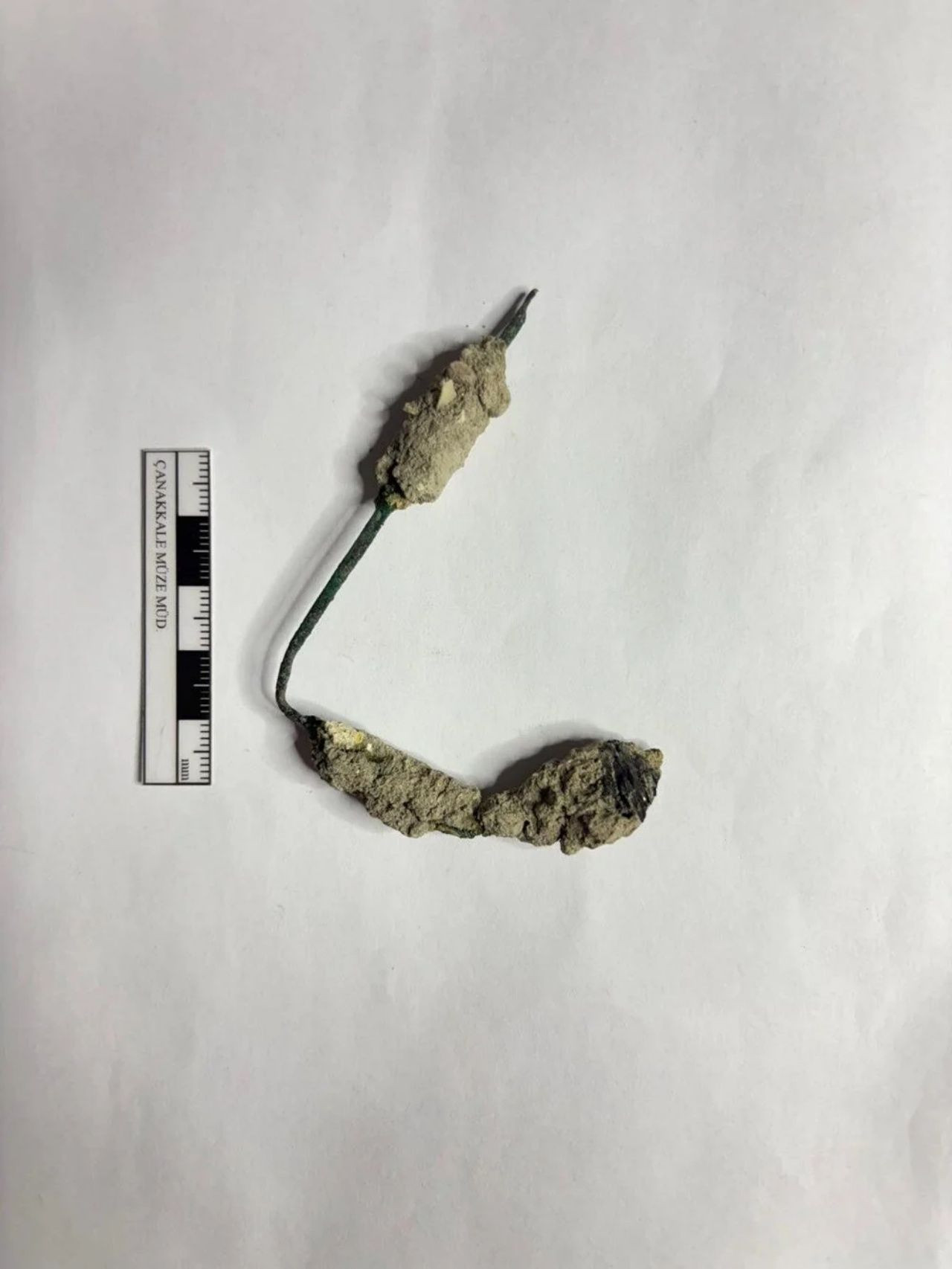 Troya’da eşsiz hazine keşfi! 4.500 yıllık altın broş ve ender yeşim taşı gün yüzüne çıktı - Sayfa 7