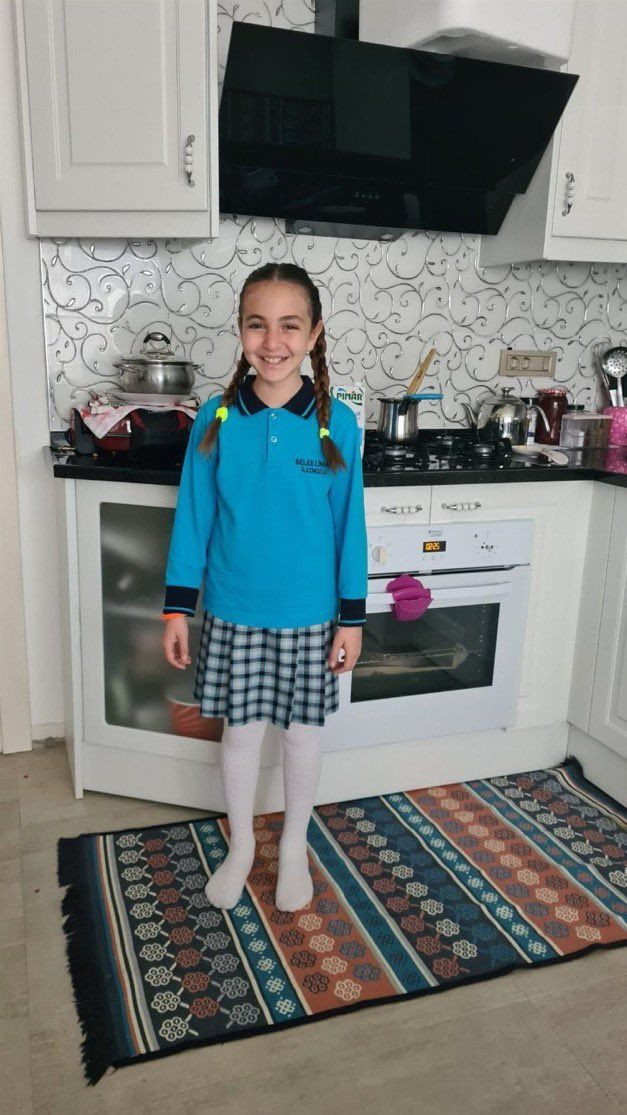 9 yaşında köpekten kaçarken ölmüştü... Mahra'nın mezarında büyük saygısızlık: Köpek maması bırakan alçaklar aranıyor! - Sayfa 2