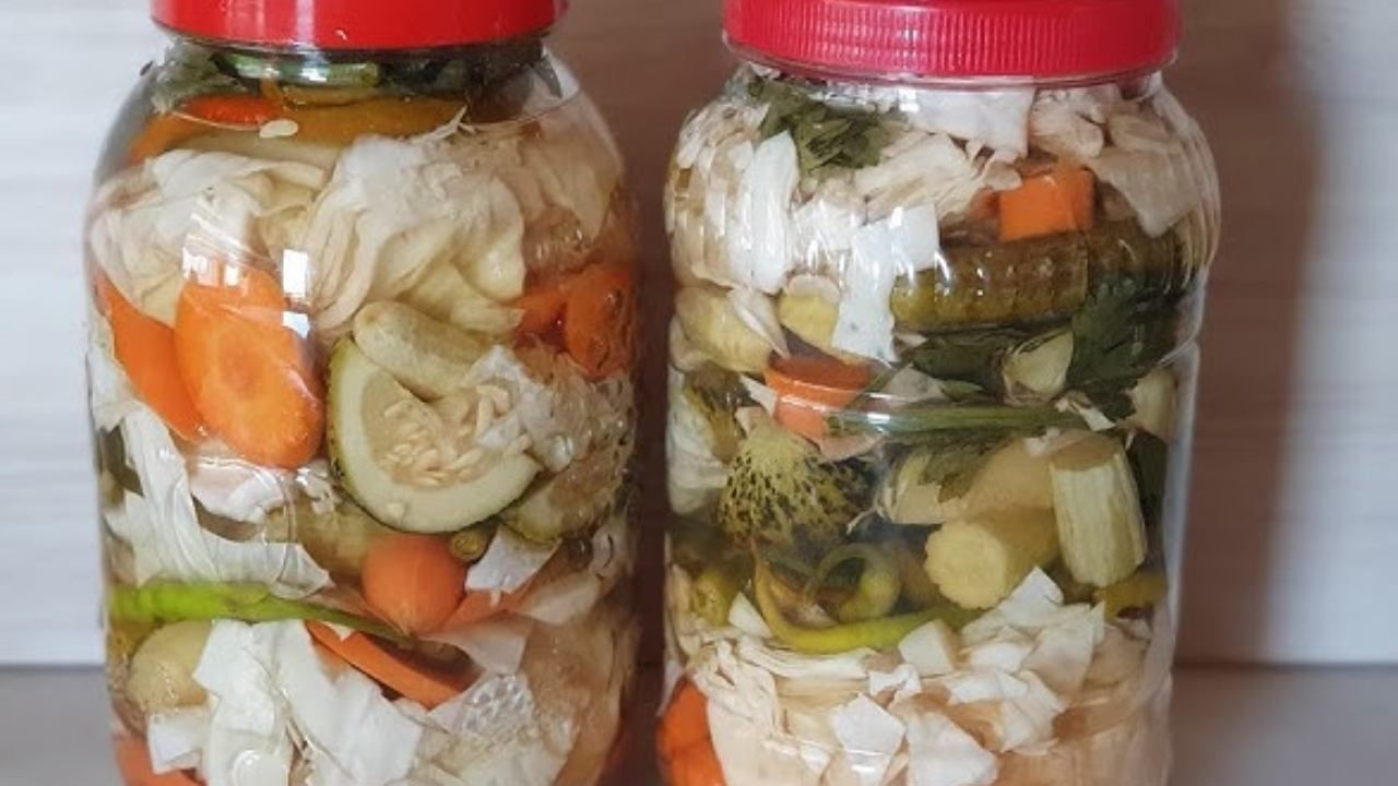 41 yıllık turşucu doğru oranı açıkladı... Yumuşamayan ve asla erimeyen sert turşu için 3-4 adet ekleyin - Sayfa 18