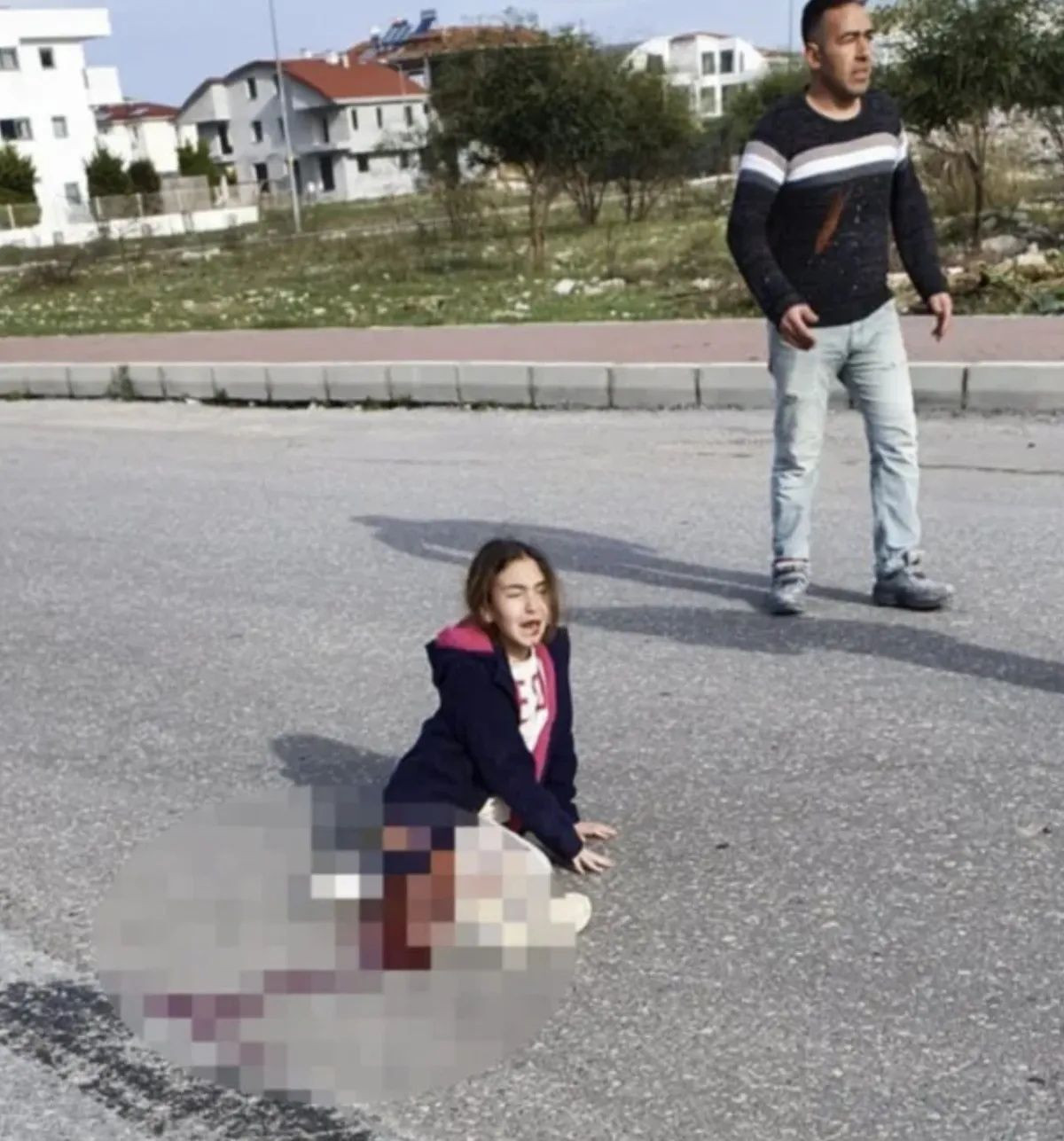 9 yaşında köpekten kaçarken ölmüştü... Mahra'nın mezarında büyük saygısızlık: Köpek maması bırakan alçaklar aranıyor! - Sayfa 3