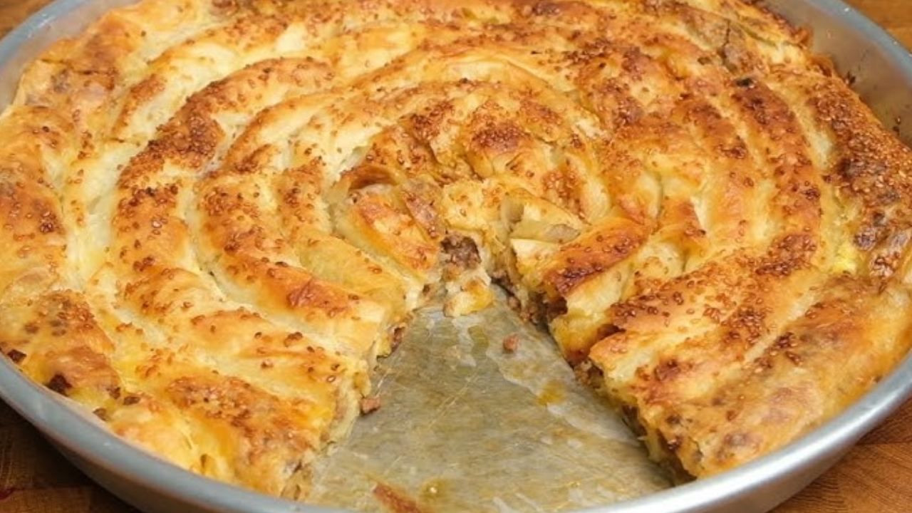 Kastamonu'dan gelen sır... Hamura 1 bardak eklenirse börek asla yumuşamıyor ve çıtır çıtır oluyor! - Sayfa 14