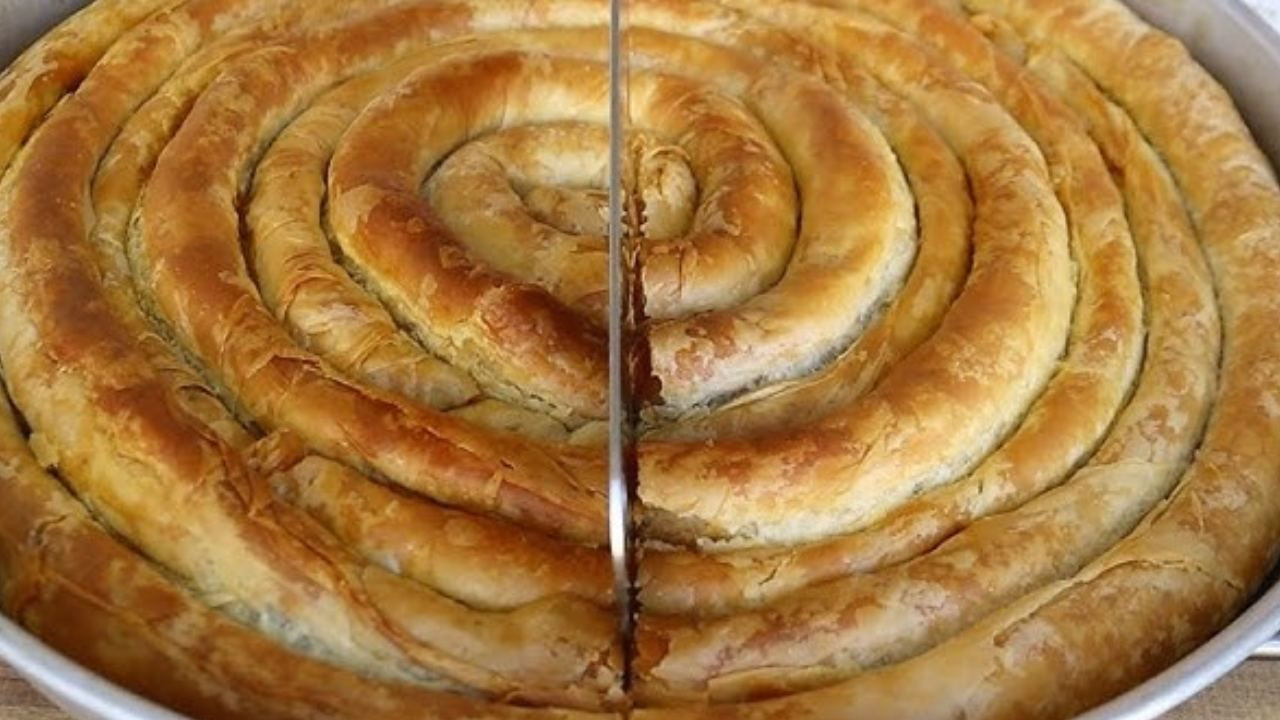 Kastamonu'dan gelen sır... Hamura 1 bardak eklenirse börek asla yumuşamıyor ve çıtır çıtır oluyor! - Sayfa 15