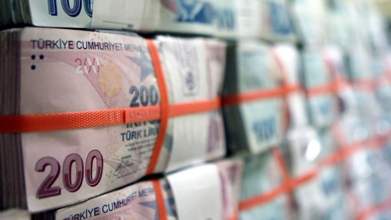 100.000 TL’si olan bankaya gidiyordu; 500.000 ve 1.000.000 TL’nin aylık ödemesi maaşı geçiyor - Sayfa 1