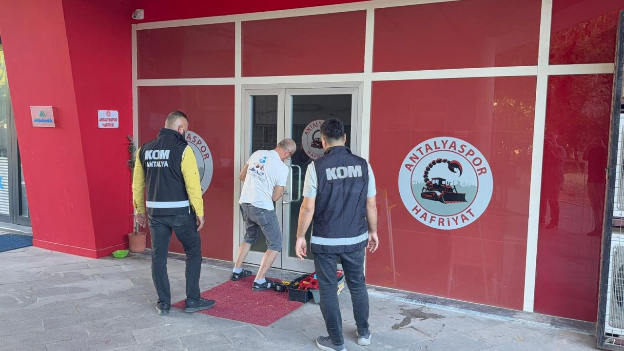 Antalya’da 6 dalga operasyonu! Hafriyat gelirleri üzerinden rüşvet iddiası: 16 gözaltı - Sayfa 4
