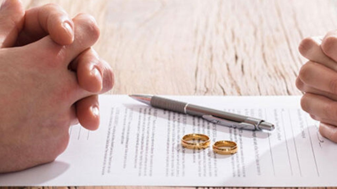 Ekranların sevilen çiftiydi. Ünlü şarkıcı ile oyuncu boşanıyor - Sayfa 1