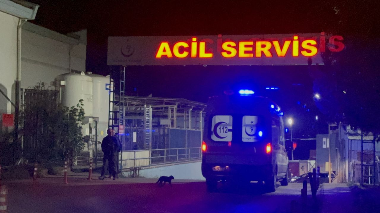 Vardiyada panik! Bartın’da kauçuk fabrikasında gaz sızıntısı: 32 işçi hastanelik oldu - Sayfa 1