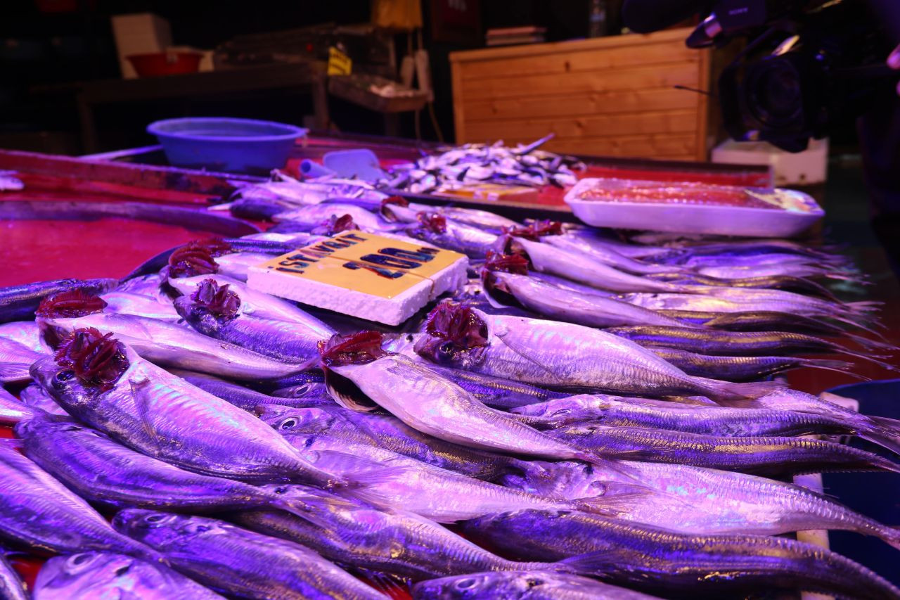 Bozuk dedi dehşeti yaşadı! Eskişehir'de iade isteyen vatandaşı balıkla dövdüler! - Sayfa 2