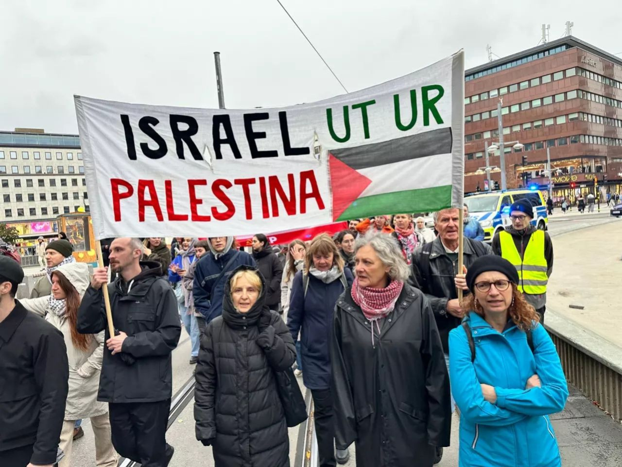 Avrupa katil İsrail'e karşı ses! Sumud Filosu’na destek gösterileri devam ediyor - Sayfa 6