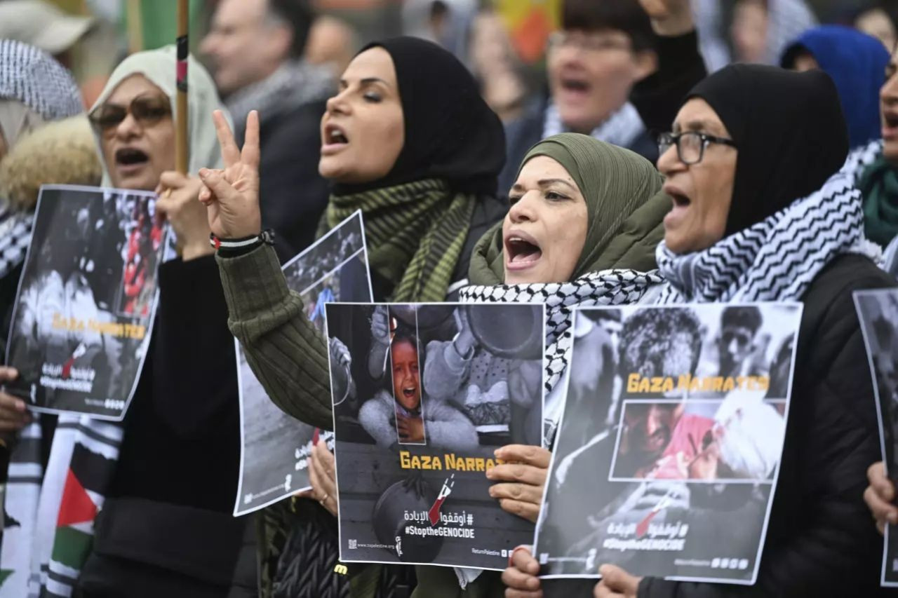 Avrupa katil İsrail'e karşı ses! Sumud Filosu’na destek gösterileri devam ediyor - Sayfa 9