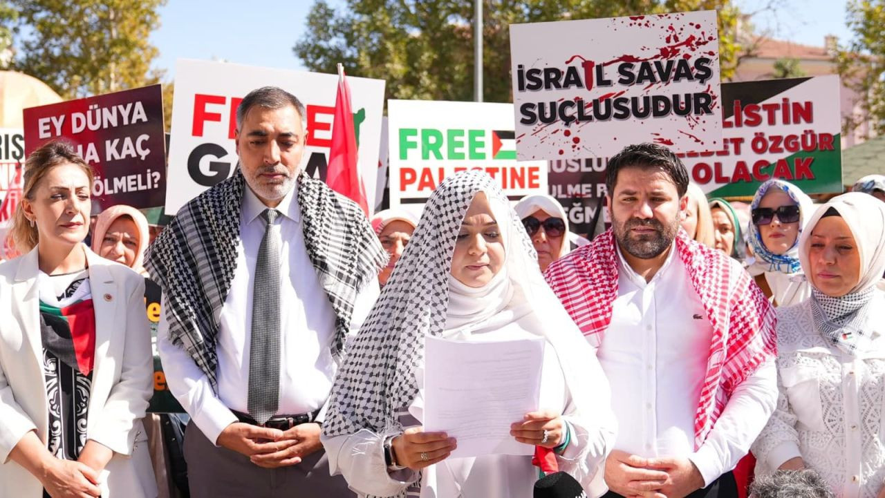 Binlerce kadın, Gazze’nin çığlığına ses oldu! Üsküdar’dan Harem’e uzanan “sessiz zincir” - Sayfa 7