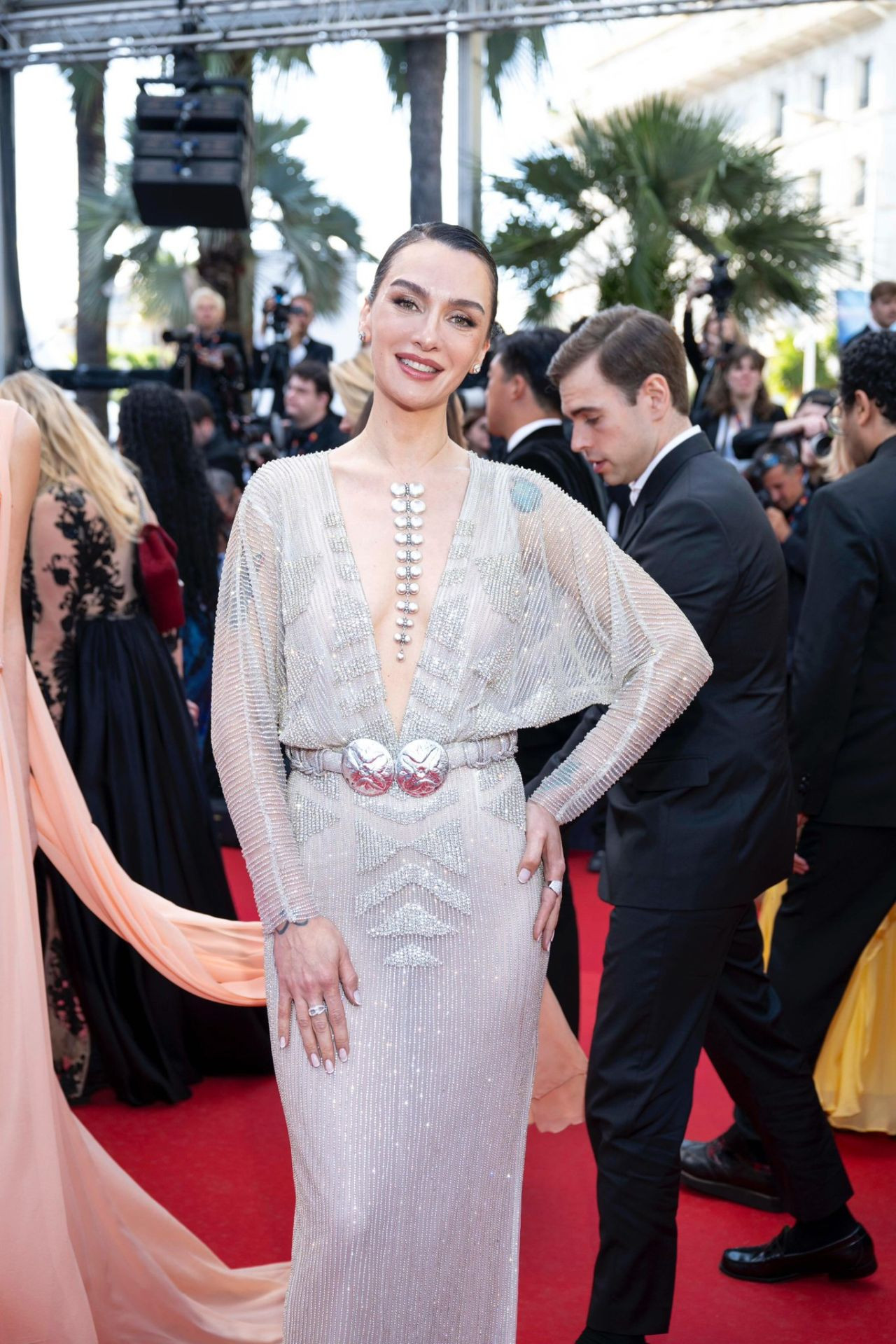 İstanbul'da ünlü isimlere uyuşturucu soruşturması! Gözaltına alındılar: Dilan Polat, Hadise, Simge Sağın, İrem Derici, Feyza Altun... - Sayfa 14