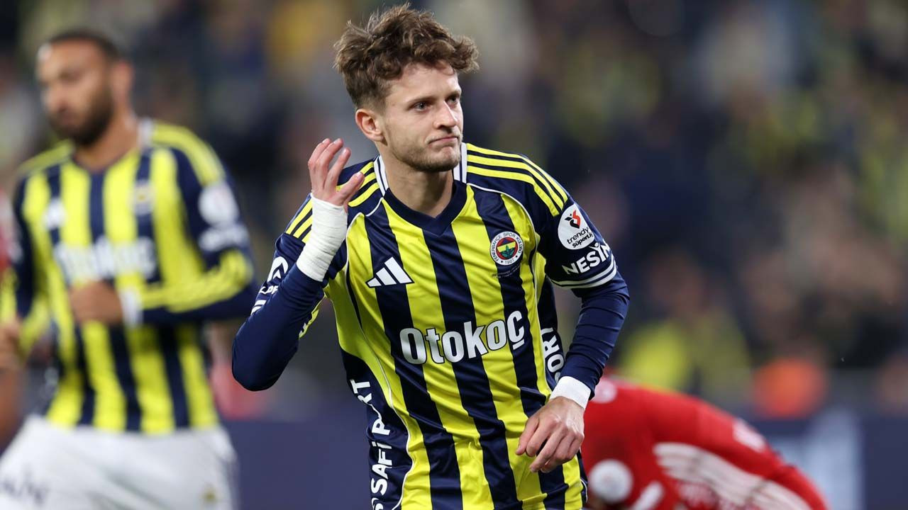 Fenerbahçe'de alarm! Tedesco'nun ilk kurbanları belli oldu: 4 yıldızla yollar ayrılıyor - Sayfa 6