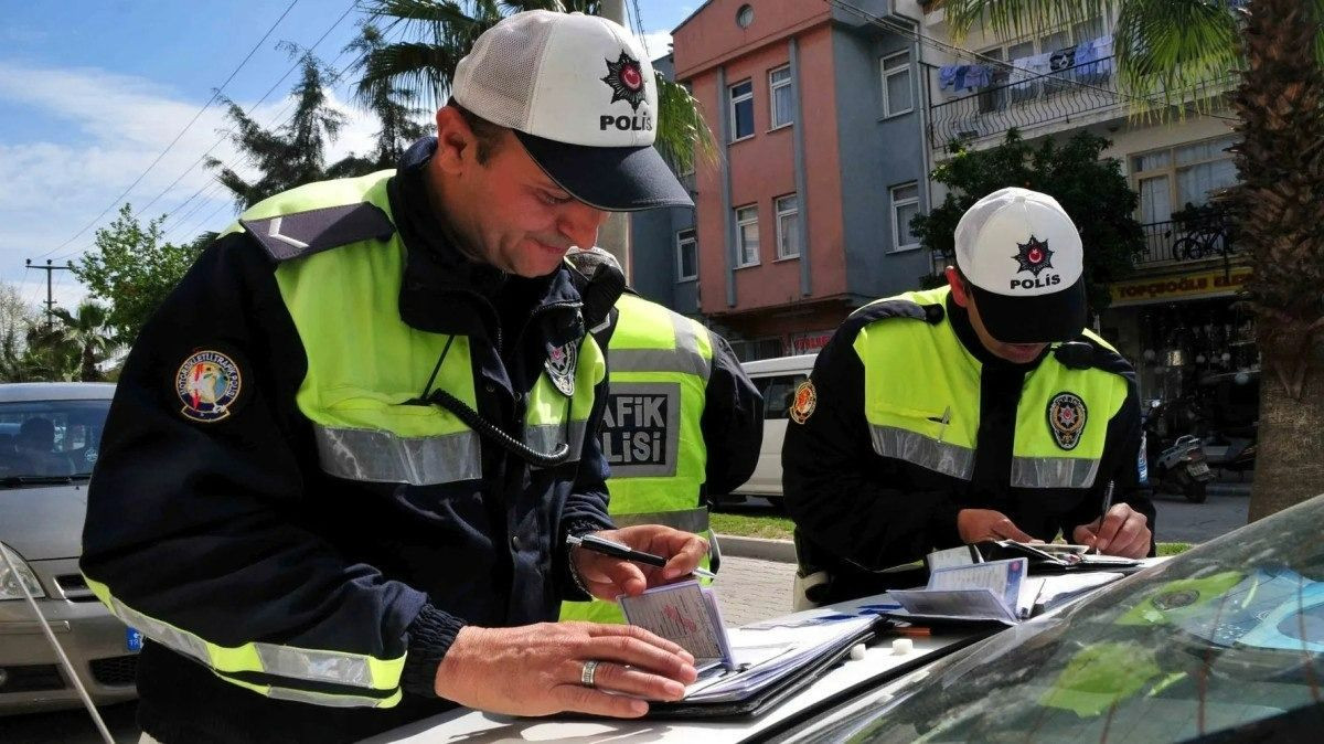Yeni trafik cezaları belli oldu! Bunları yapan yandı! - Sayfa 4