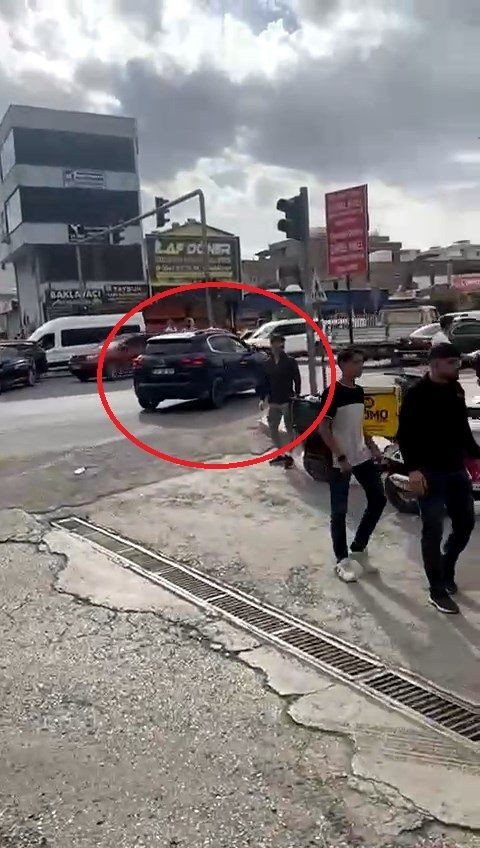 Cipinin içinden dehşet saçtı! tartıştığı kişinin ayaklarını ezdi, apar topar kaçtı - Sayfa 5