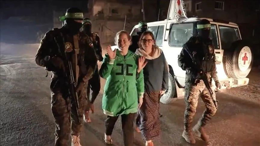 Tarihi takas başladı! Hamas teslim etti, İsrail hazırlıkta: 20 İsrailli rehineye karşı 1700 Filistinli rehine serbest bırakılacak - Sayfa 7