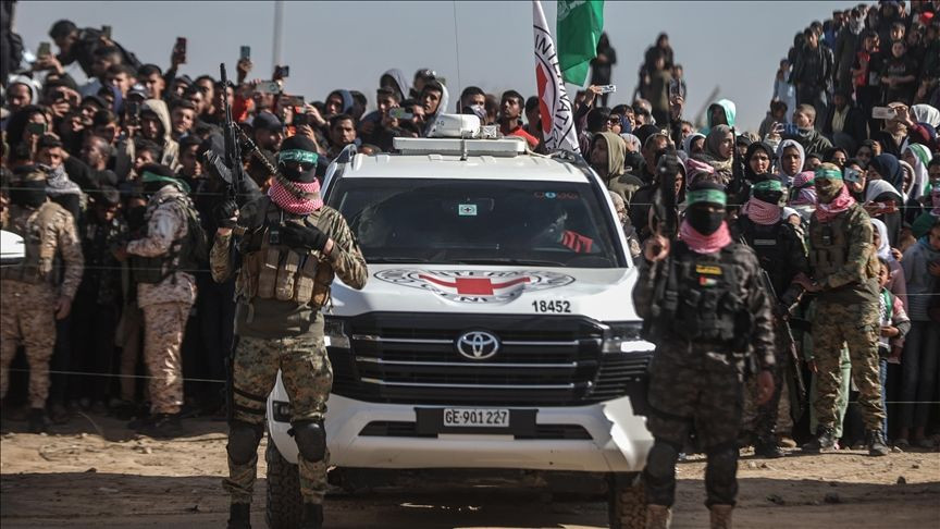 Gazze ateşkesinin ilk adımı bugün atılıyor! Tarihi rehine takası başlıyor! Hamas 20 kişilik listeyi yayınladı! - Sayfa 7