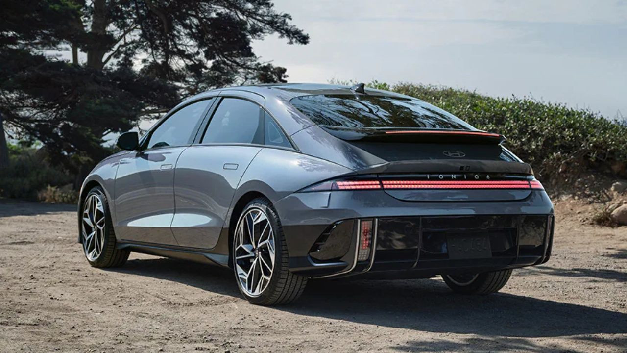 En uzun menzile sahip 10 elektrikli otomobil! Liste başı ne BYD ne de Tesla oldu - Sayfa 10